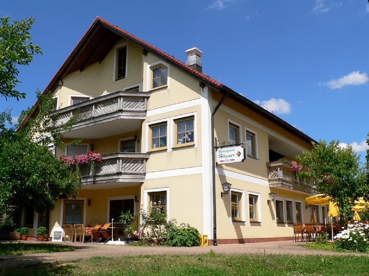 בירגלאנד Landgasthof Zum Schloss מראה חיצוני תמונה